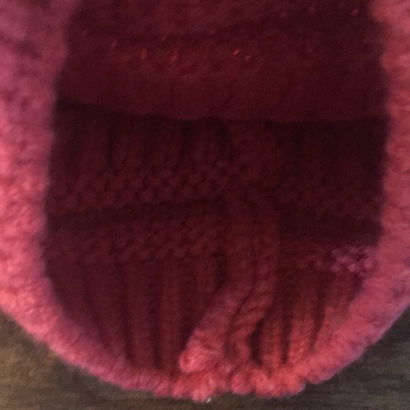 2 knitted cotton hats ( one cream/peachy pink) price is for both - Picture 13 of 16